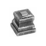 Mezza borchia in ferro, quadra senza foro