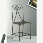 Sedia in ferro batutto con con fondo in lamiera - Familia